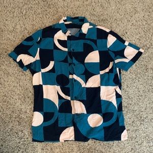 Express blue green patterned camp collar shirt medium rayon